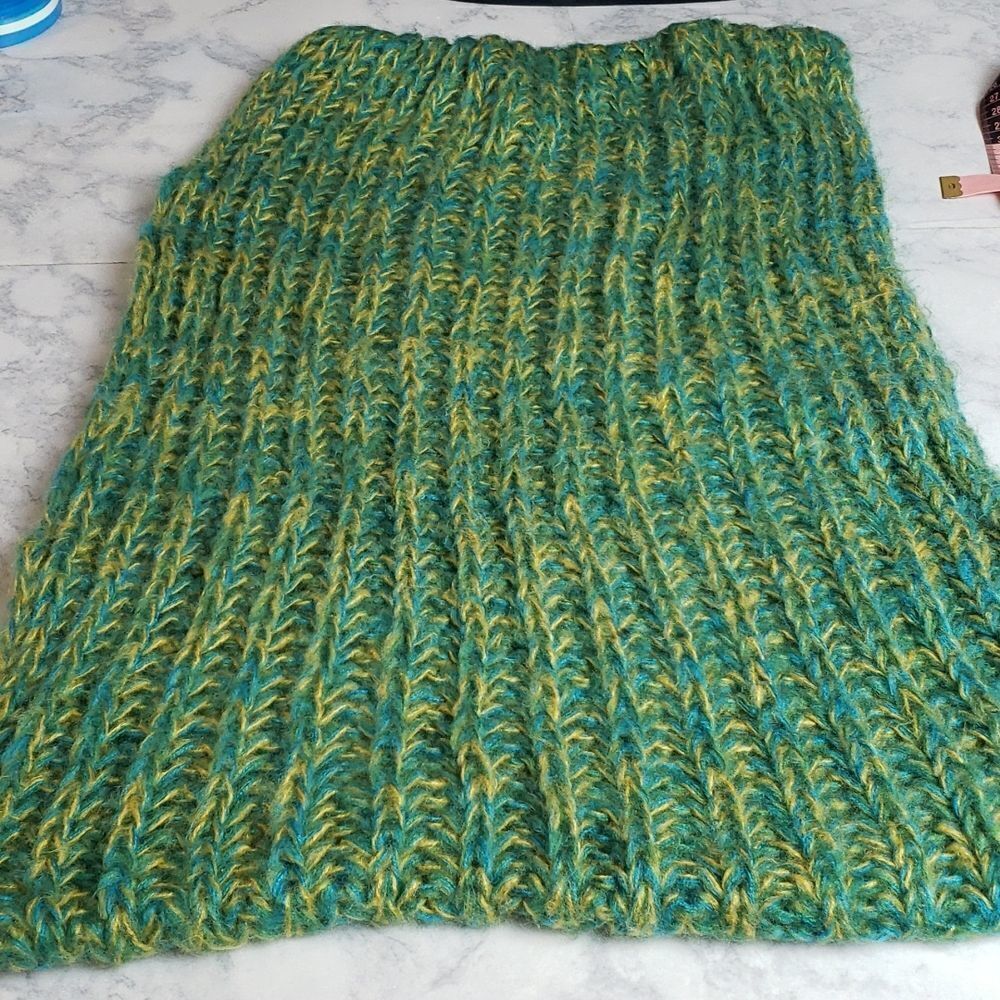 Basico Green Scarf - Picture 4 of 9